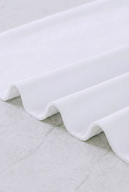 Celaya.Fieldridge “LA SKYLNE” White Tee